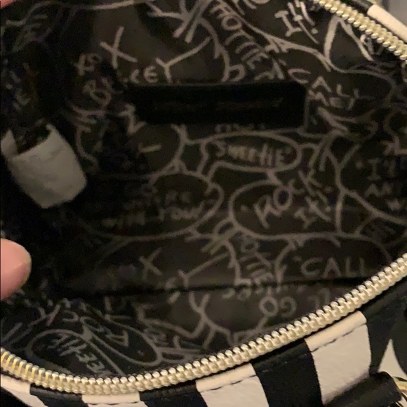 Purse - Picture 2 of 4